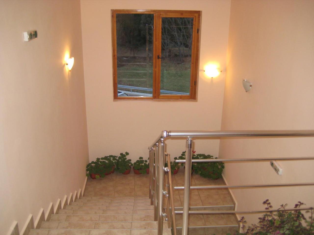 Hotel Restaurant Popini Laki Iagodina Exterior foto
