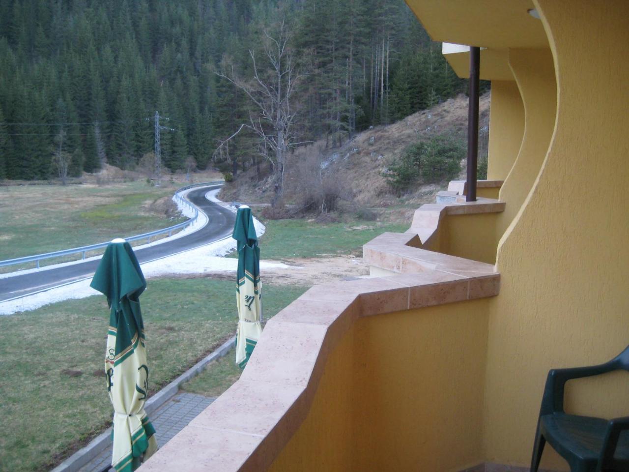 Hotel Restaurant Popini Laki Iagodina Exterior foto